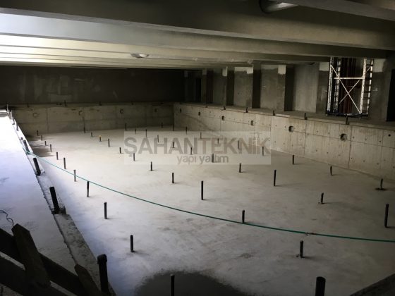 Kadıköy gençlik merkezi yarı olimpik yüzme havuzu
